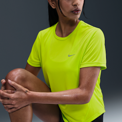 Damska koszulka z krótkim rękawem do biegania Dri-FIT Nike Tempo
