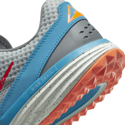 nike juniper trail on feet