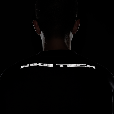 Nike Tech
