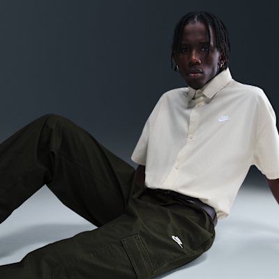 Nike Sportswear Club szőtt oldalzsebes férfinadrág