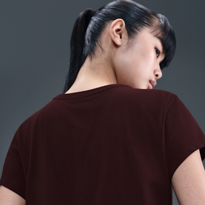 Playera de manga corta con gráfico para mujer Nike Sportswear