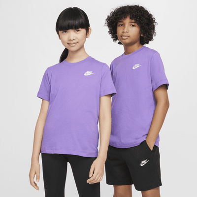 Playera para niños talla grande Nike Sportswear