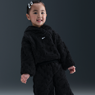 Conjunto de sudadera con gorro sin cierre y pants infantil Nike Cozy