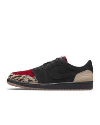 Air Jordan 1 Retro Low OG SP Shoes. Nike SG