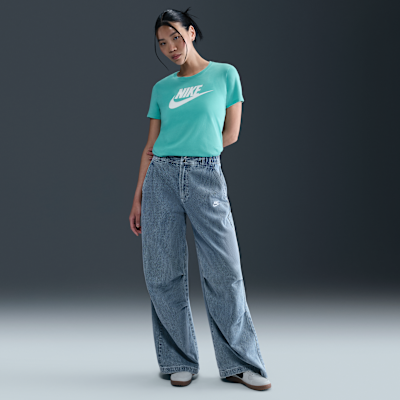 Nike Sportswear Essentials Women's Logo T-Shirt