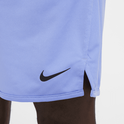 Shorts versátiles sin forro Dri-FIT de 18 cm para hombre Nike Totality