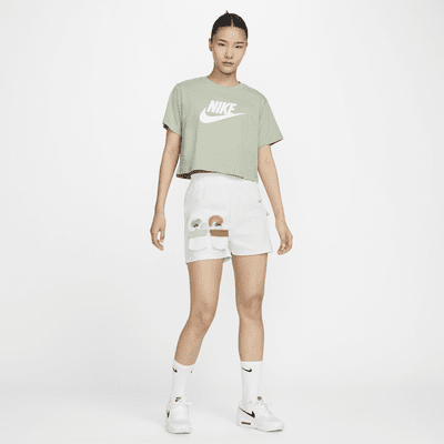 เสื้อยืดเอวลอยผู้หญิง Nike Sportswear Essential