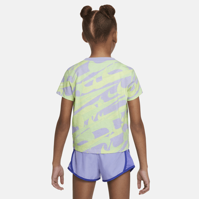 Playera con gráfico para niños talla pequeña Nike Prep in Your Step