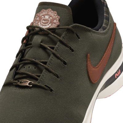 Nike Victory Tour 3 Golf Shoes (Extra Wide)