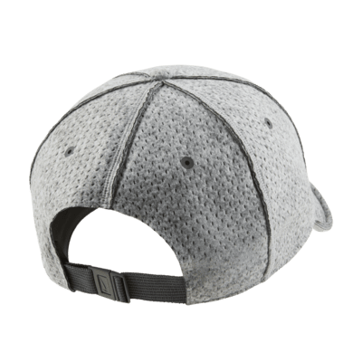 Gorra de visera curva sin estructura Nike Forward Cap