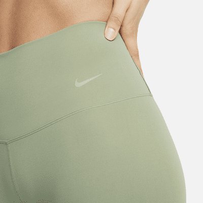 Mallas de 7/8 de tiro alto de sujeción suave para mujer Nike Zenvy