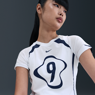 Nike Sportswear Chill Knit Women's Slim T-Shirt