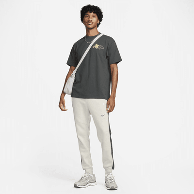 Nike Sportswear Men's Max90 T-Shirt. Nike MY
