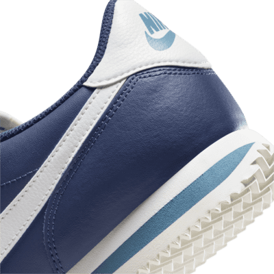 nike cortez 9.5 mens