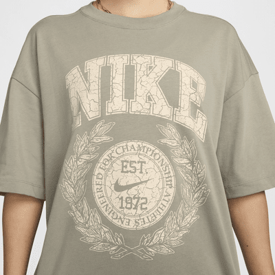 Nike Sportswear Essential Women's Oversized T-Shirt