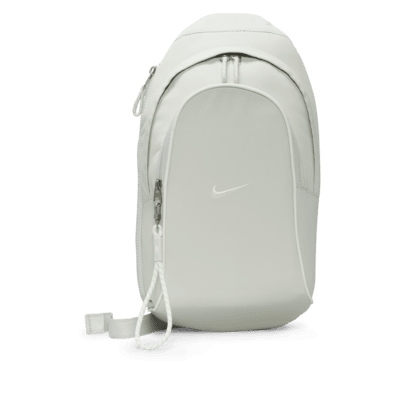 Nike Sportswear Essentials Sling Bag (8L). Nike SG