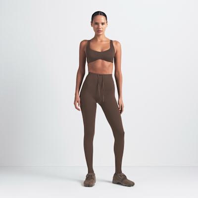 NikeSKIMS Matte Women's Shaping Scoop Bra