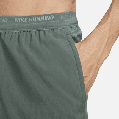 Nike Stride Dri-FIT 2-in-1 hardloopshorts voor heren (18 cm)