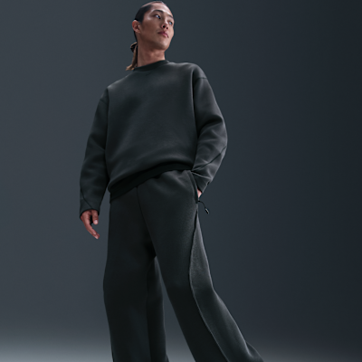 Nike Tech Men's Fleece Loose-Fit Open Hem Trousers