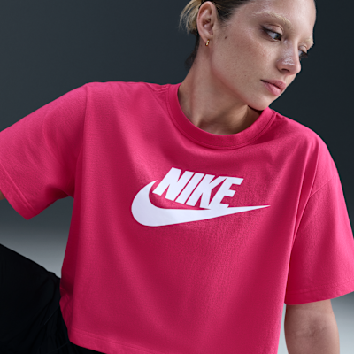 Nike Sportswear Essential Women's Cropped Logo T-Shirt
