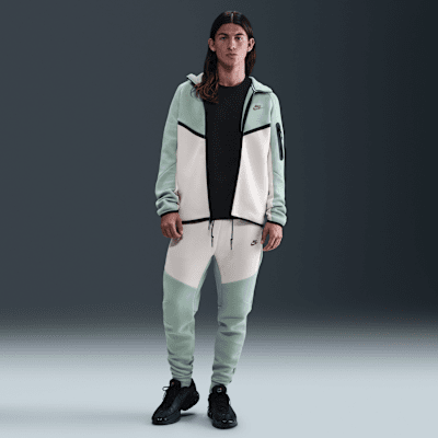 Nike Tech Men's Full-Zip Windrunner Hoodie