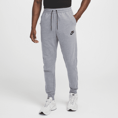 Nike Sportswear Tech Essentials