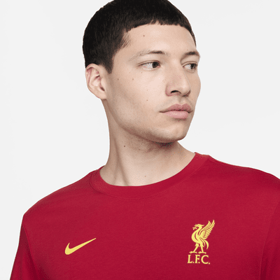 Liverpool FC Essential 男款 Nike 足球 T 恤