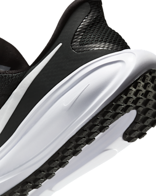 Nike Revolution 8 EasyOn