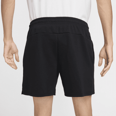 Shorts Dri-FIT de 18 cm sin forro con protección UV versátiles para hombre Nike Primary