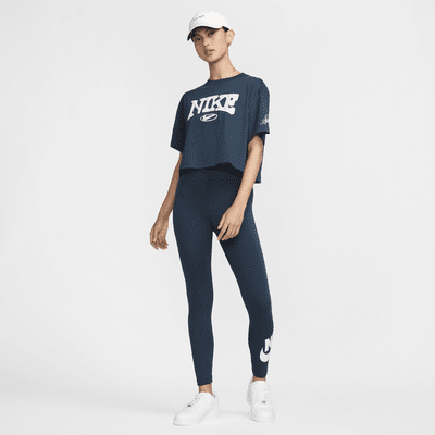 Nike Sportswear Bol Kesimli Kısa Kollu Crop Kadın Tişörtü