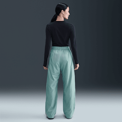Pants de tiro medio con dobladillo abierto para mujer Nike Sportswear Classic