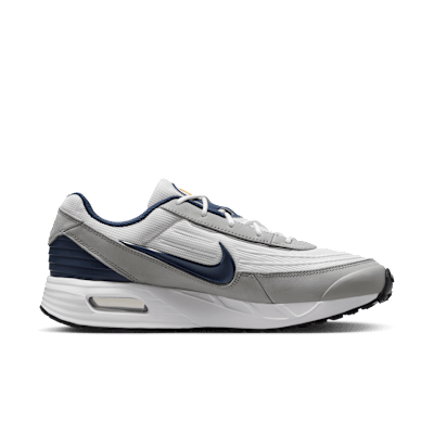 Nike College Air Max Verse (Michigan) Men's Shoes
