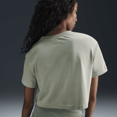 Nike Sportswear Essential Women's Cropped Logo T-Shirt