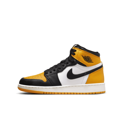 Air Jordan 1 Retro High OG Boys' Shoe 