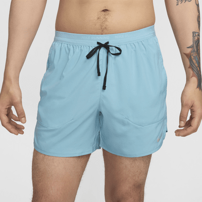 Shorts de correr Dri-FIT de 13 cm con forro de ropa interior para hombre Nike Stride