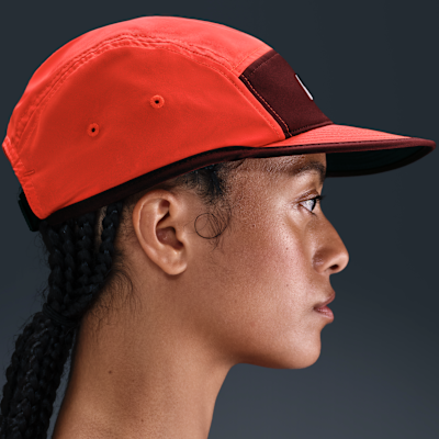 หมวกแก๊ปไร้โครง Swoosh Nike Dri-FIT Fly