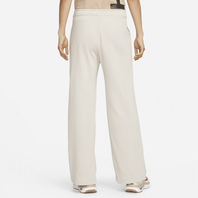 Nike Sportswear Club Fleece Women's Mid-Rise Wide-Leg Sweatpants