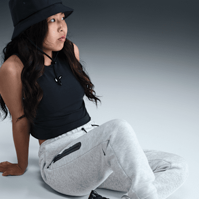 Nike Sportswear Tech Fleece Girls' Joggers (Extended Size)