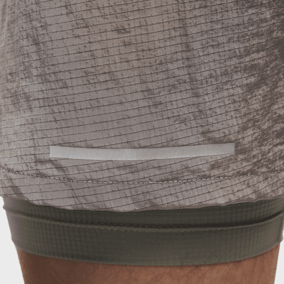 Nike Stride Running Division Men's 5" Dri-FIT Water-Repellent 2-in-1 Running Shorts