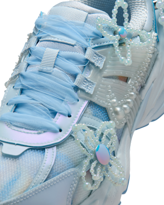 Nike V2K Run 女款藝術家系列