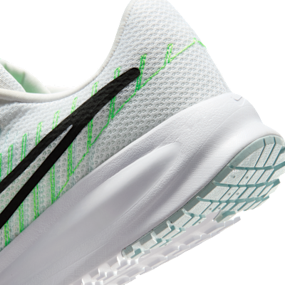 나이키 런 디파이 남성 로드 러닝화