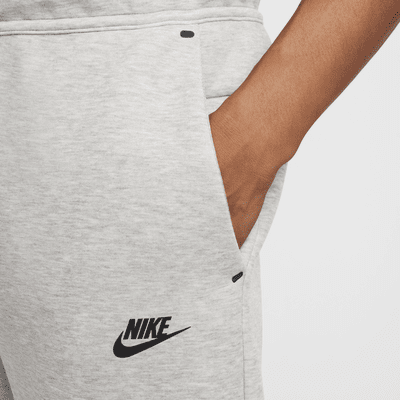 Joggers de tejido Fleece para hombre Nike Tech