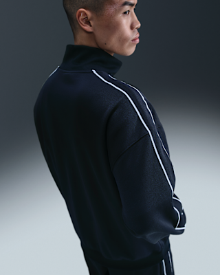 Nike Sportswear Club