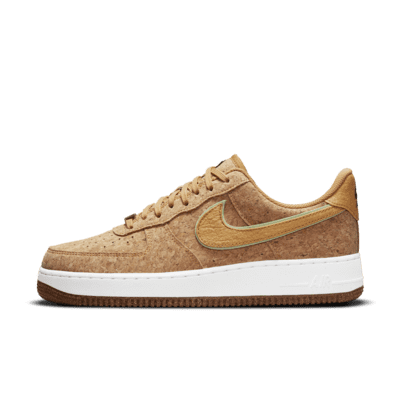 Chaussure Nike Air Force 1 '07 Premium pour Homme. Nike CH Chaussure Nike Air Force 1 '07 Premium pour Homme. Nike CH