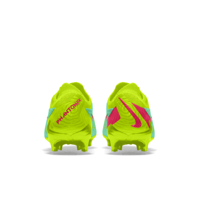 cute women custom soccer cleats on nike｜TikTok Search