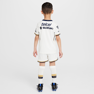 Kit de 3 piezas de fútbol Nike Replica para niños talla pequeña Pumas UNAM 2025/26 Stadium Home