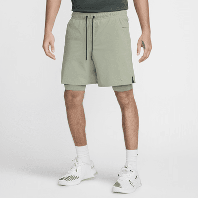 Shorts versátiles Dri-FIT de 18 cm 2 en 1 para hombre Nike Unlimited