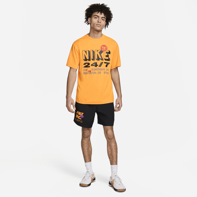 Playera de fitness de manga corta Dri-FIT UV para hombre Nike Hyverse