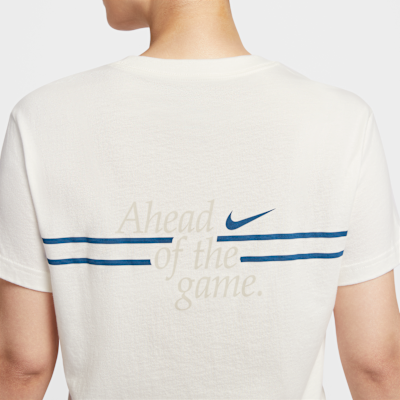 Nike Sportswear Club Women's Loose Cropped T-Shirt
