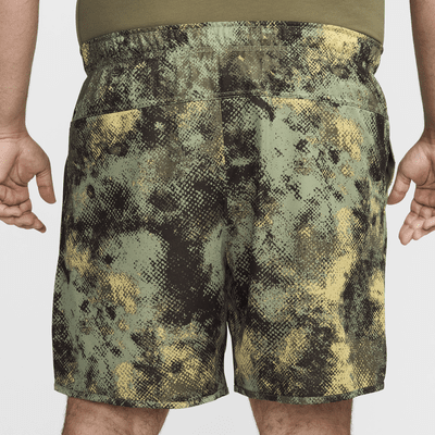 Shorts de fitness Dri-FIT de 18 cm sin forro para hombre Nike Totality Camo